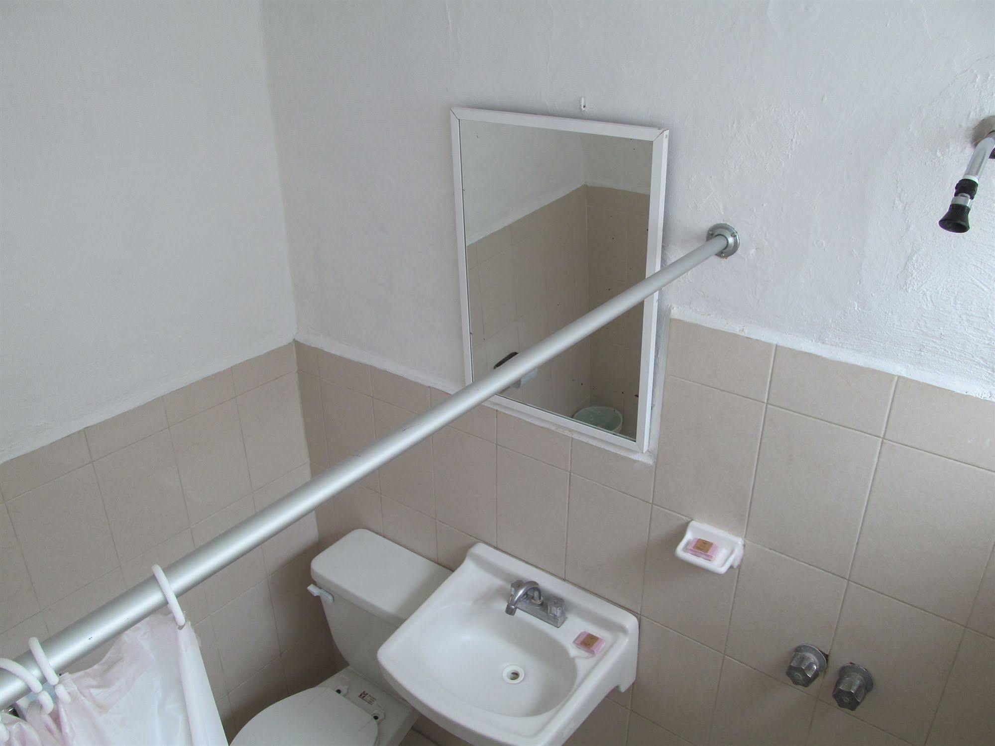Hotel Maria Guadalupe Valladolid  Buitenkant foto